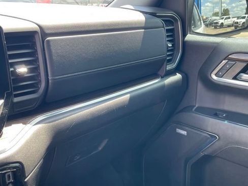 Certified 2024 Chevrolet Silverado 1500 LT Trail Boss w/ LT Trail Boss Premium Package AWD/4WD image 25