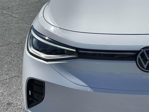 Used 2023 Volkswagen ID.4 Pro image 10