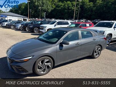 Used 2024 Hyundai Elantra SEL w/ Convenience Package