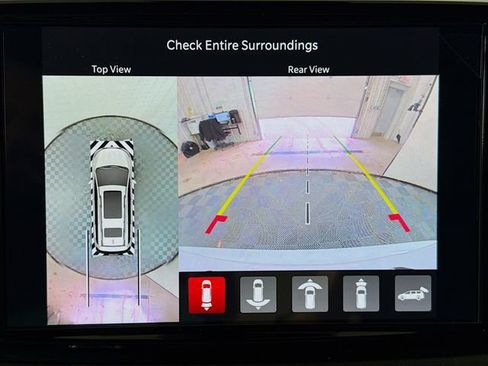 New 2026 Chrysler Pacifica Select image 13