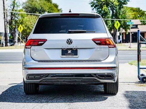 New 2024 Volkswagen Tiguan SE R-Line image 5