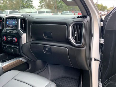 Certified 2022 Chevrolet Silverado 1500 LT Trail Boss w/ Convenience Package II image 17