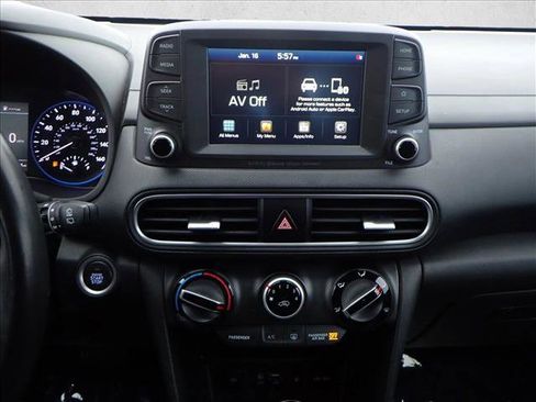 Used 2021 Hyundai Kona SEL Plus image 17