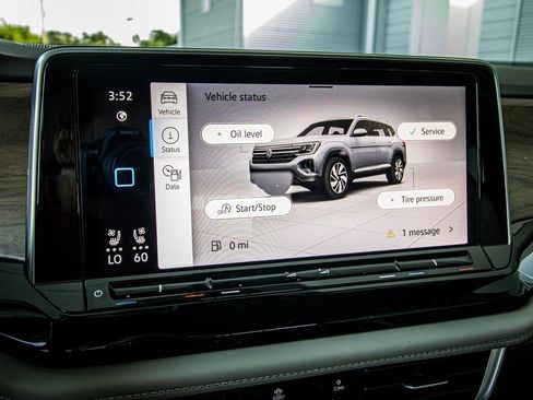 New 2026 Volkswagen Atlas SE image 40