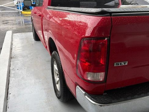 Used 2020 RAM 1500 Classic SLT AWD/4WD image 5