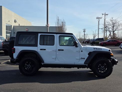 Used 2024 Jeep Wrangler Willys image 4