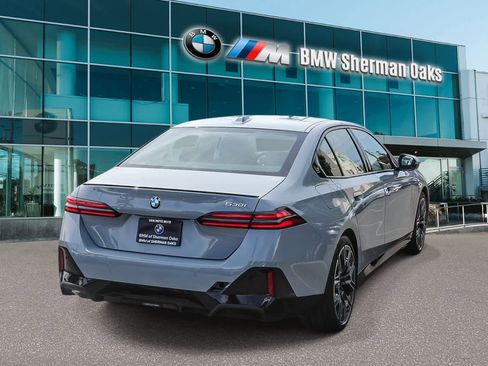 New 2026 BMW 530i w/ M Sport Package RWD image 4