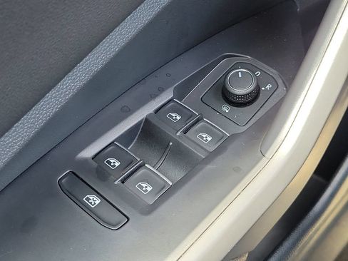 Used 2023 Volkswagen Jetta SE w/ Panoramic Sunroof Package FWD image 24
