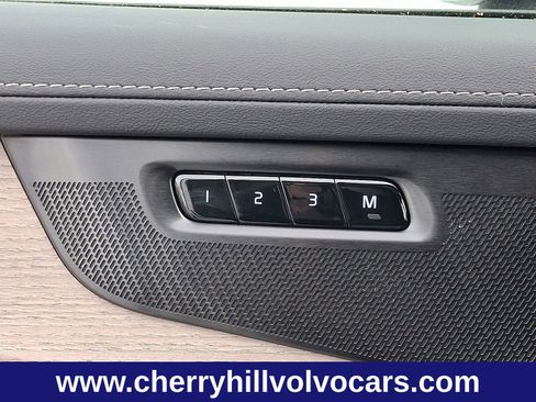 New 2026 Volvo XC90 B6 Plus w/ Protection Package Premier image 15