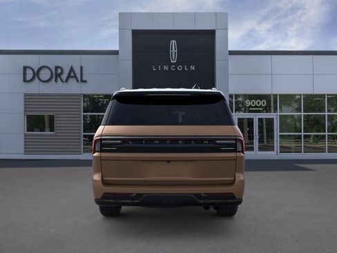New 2026 Lincoln Navigator L Black Label AWD/4WD image 5