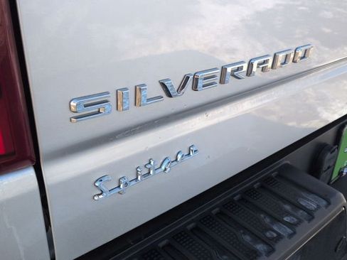 Used 2021 Chevrolet Silverado 1500 LT Trail Boss w/ Convenience Package II AWD/4WD image 34