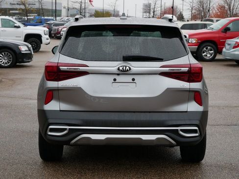 Used 2021 Kia Seltos EX image 13