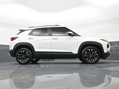 Used 2023 Chevrolet TrailBlazer LT image 28