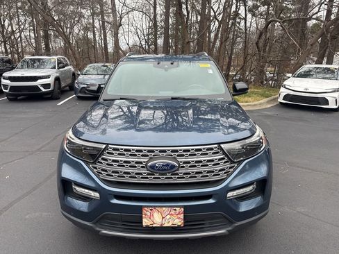 Used 2020 Ford Explorer Limited w/ Class III Trailer Tow Package image 15