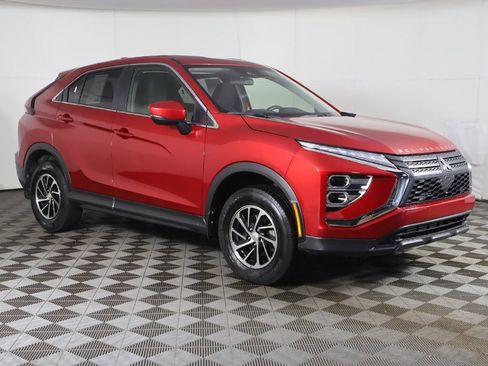 Used 2024 Mitsubishi Eclipse Cross ES AWD/4WD image 2