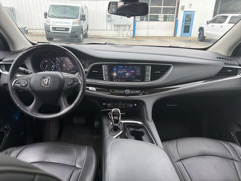 Used 2021 Buick Enclave Avenir w/ Avenir Technology Package AWD/4WD image 5