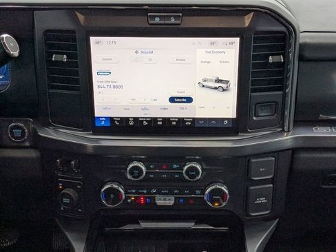 Used 2025 Ford F250 Lariat w/ Black Appearance Package image 18