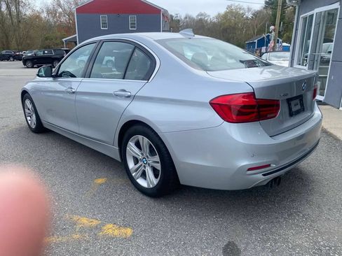 Used 2017 BMW 330i xDrive Sedan AWD/4WD image 7