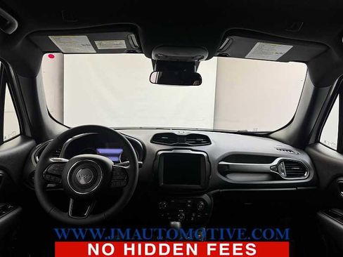 Used 2022 Jeep Renegade Altitude image 11