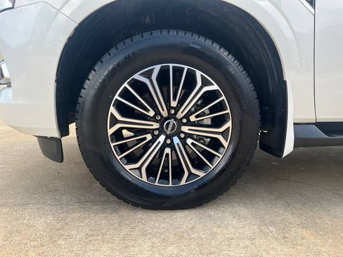 Certified 2025 Nissan Armada SL RWD image 28