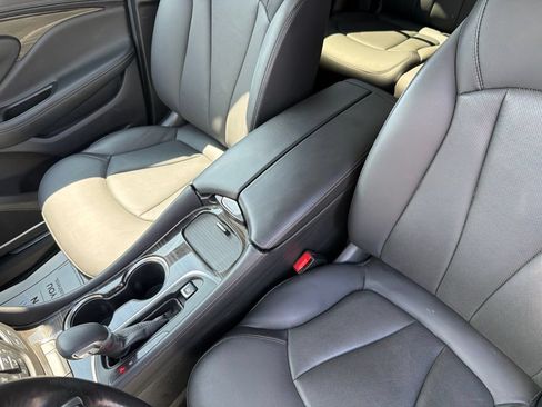 Used 2019 Buick Envision Premium w/ LPO, Road Trip Package AWD/4WD image 18