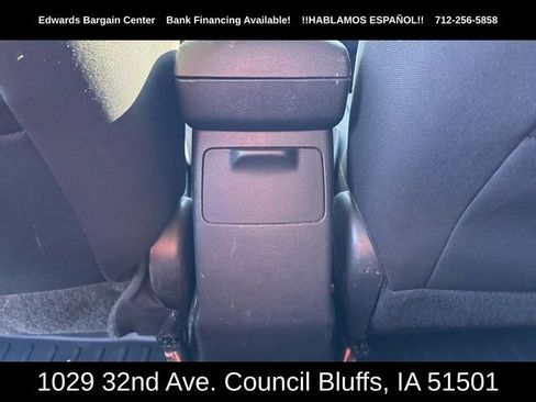 Used 2010 Pontiac Vibe Base w/ Preferred Package image 14