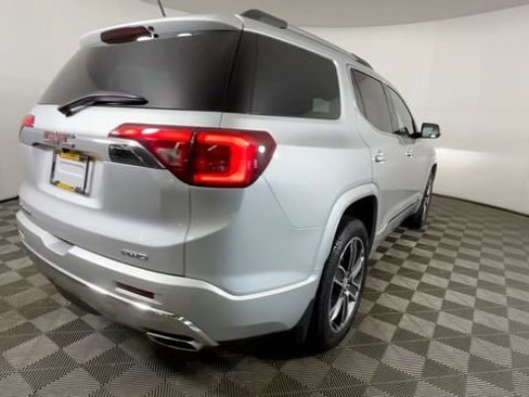 Used 2018 GMC Acadia Denali w/ Technology Package AWD/4WD image 5