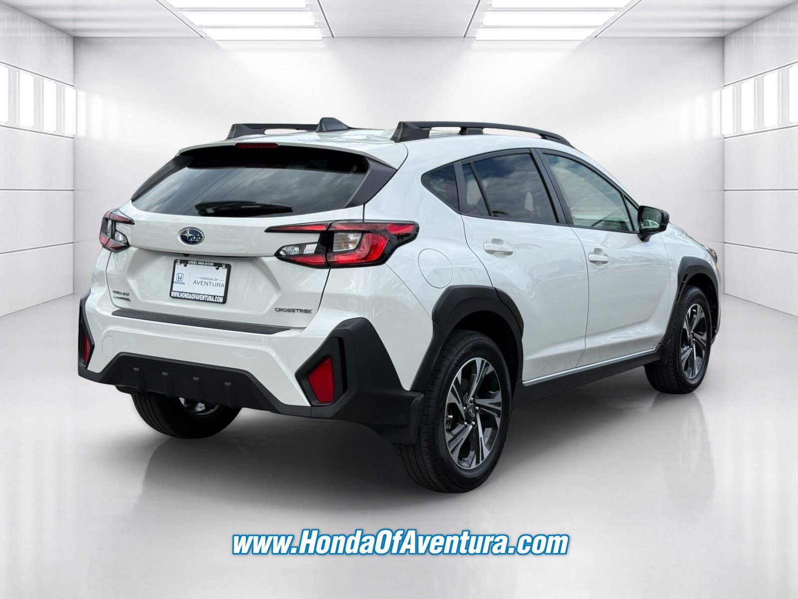 Used 2024 Subaru Crosstrek 2.0i Premium AWD/4WD image 5