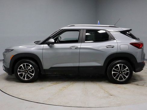 Used 2025 Chevrolet TrailBlazer LT image 8