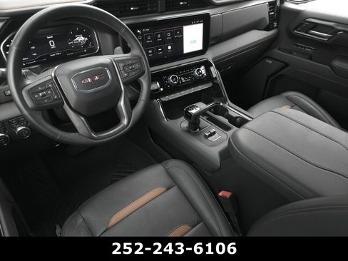 Used 2025 GMC Sierra 1500 AT4 w/ AT4 Premium Package AWD/4WD image 13
