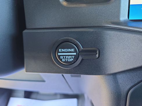 New 2025 Ford Bronco Badlands w/ Sasquatch Package AWD/4WD image 23