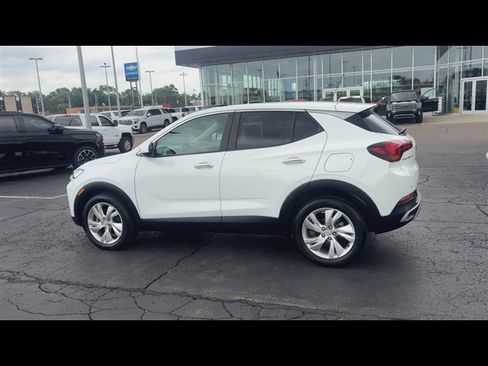 Used 2024 Buick Encore GX Preferred w/ Comfort Package FWD image 6