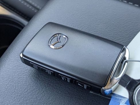 New 2025 MAZDA CX-5 AWD 2.5 S w/ Premium Plus Pkg image 32