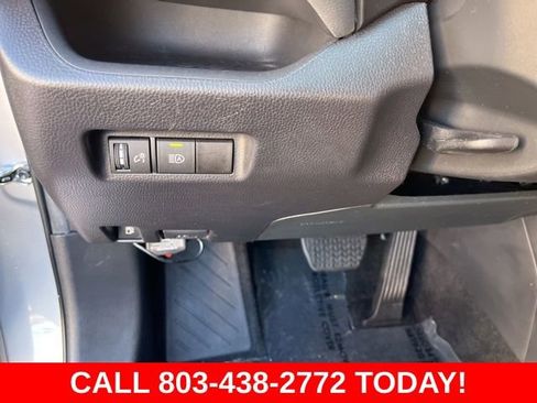 Used 2024 Toyota RAV4 LE AWD/4WD image 28