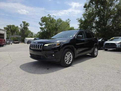 Certified 2022 Jeep Cherokee Latitude Lux w/ Sun & Sound Group AWD/4WD image 2