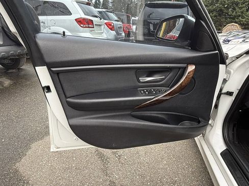 Used 2014 BMW 328i Sedan RWD image 24