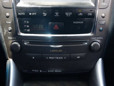Used 2014 Lexus IS 250C w/ Luxury Package RWD image 31