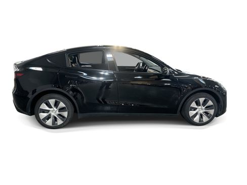 Certified 2023 Tesla Model Y Long Range AWD/4WD image 7