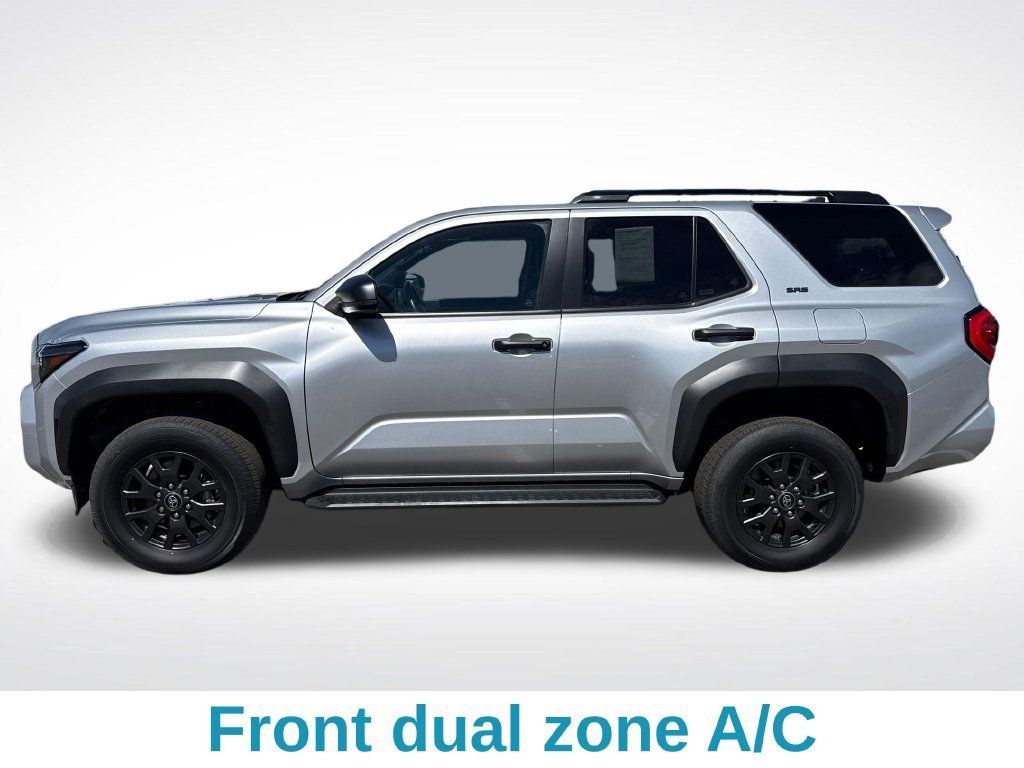 Used 2025 Toyota 4Runner SR5 AWD/4WD image 3