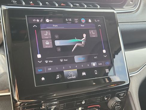 Certified 2022 Jeep Grand Cherokee L Laredo w/ Luxury Tech Group I RWD image 28