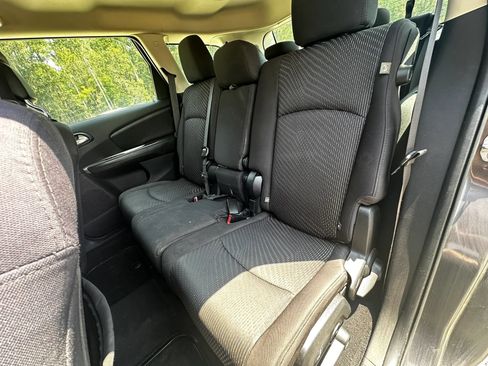 Used 2015 Dodge Journey American Value Package w/ Flexible Seating Group FWD image 42