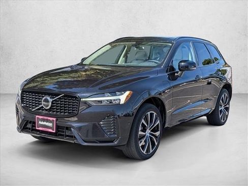 Used 2023 Volvo XC60 T8 Plus w/ Climate Package AWD/4WD image 1