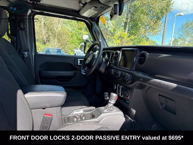 Used 2023 Jeep Gladiator Sport AWD/4WD image 8