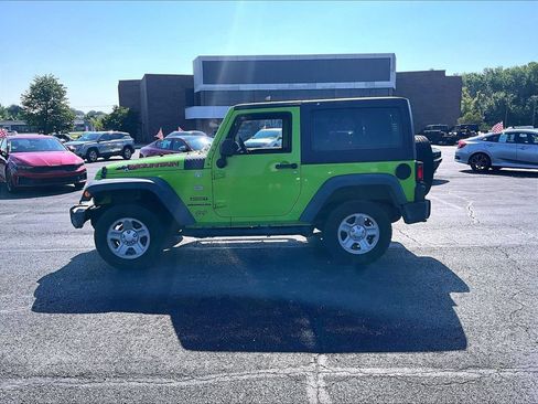 Used 2012 Jeep Wrangler Sport AWD/4WD image 6