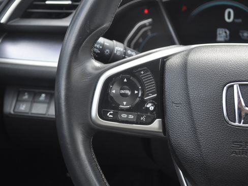 Used 2017 Honda Civic Touring image 20