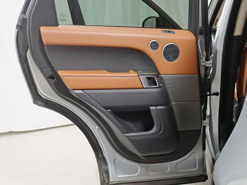 Used 2014 Land Rover Range Rover Sport Supercharged image 38