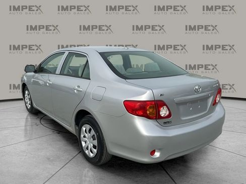 Used 2009 Toyota Corolla LE image 3