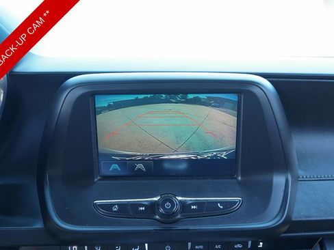 Used 2018 Chevrolet Camaro LT w/ RS Package image 19