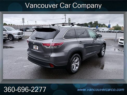 Used 2015 Toyota Highlander XLE AWD/4WD image 7