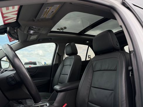 Used 2018 Chevrolet Equinox Premier image 24